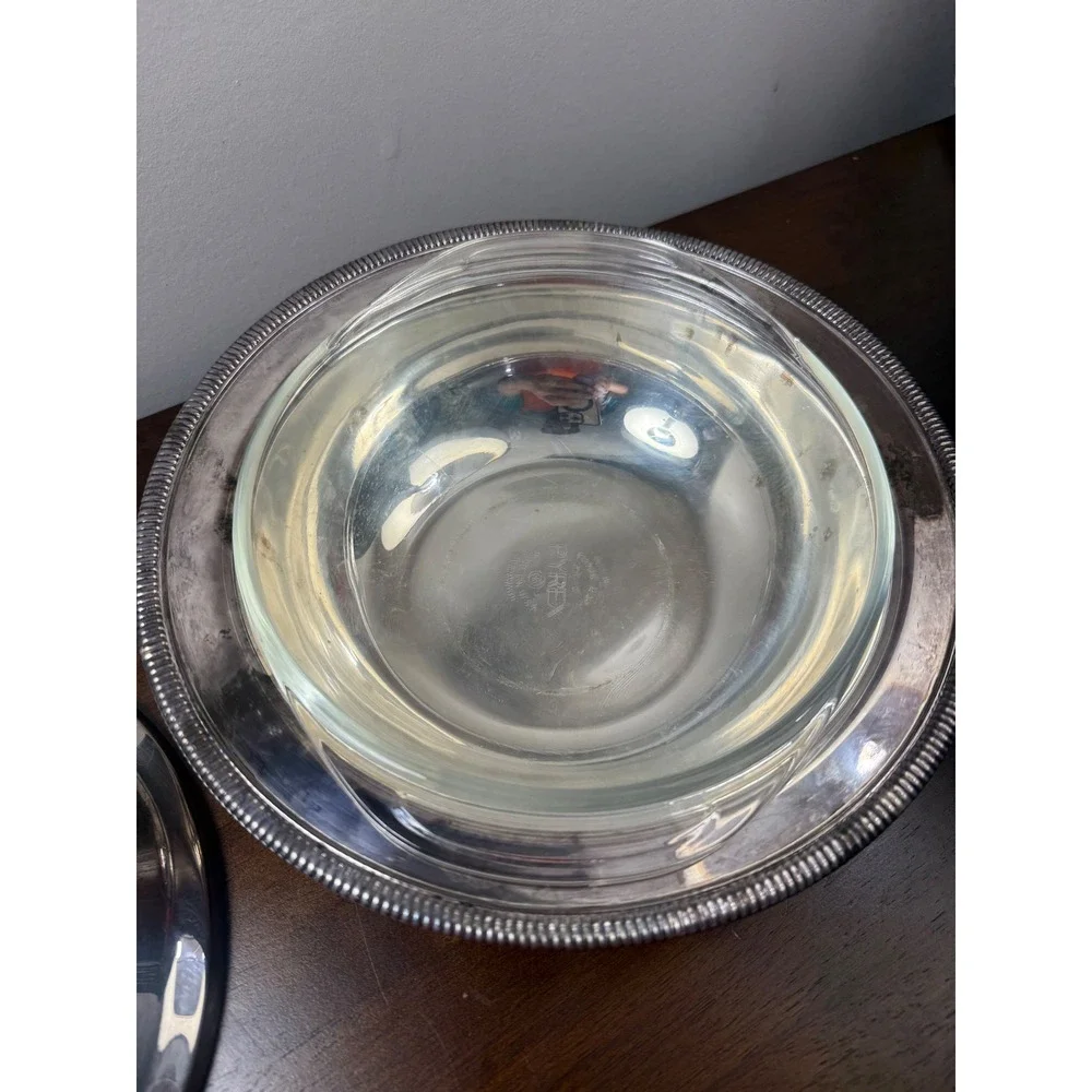 WM Rogers Silverplate Round Covered Vegetable Server with Pyrex 023 Glass Insert